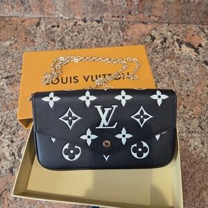Louis Vuitton Black and White Women's Bag
